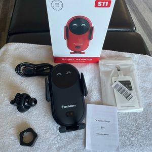 S11 Wireless car charger and holder, it doesn’t fit my cell case
